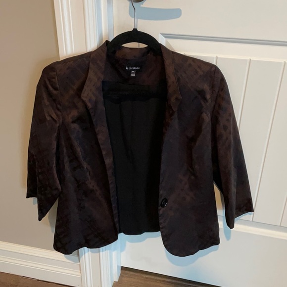 Le Chateau Blazer - Picture 1 of 5